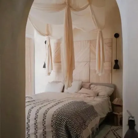 Haert Boutique Wellness City Centre Bed & Breakfast 3*