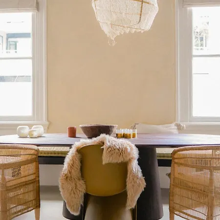 Haert Boutique Wellness City Centre Bed & Breakfast