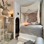 Haert Boutique Wellness City Centre Bed & Breakfast